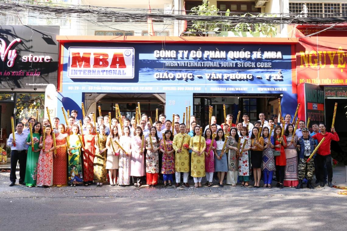 TÂN NIÊN KỶ HỢI 2019